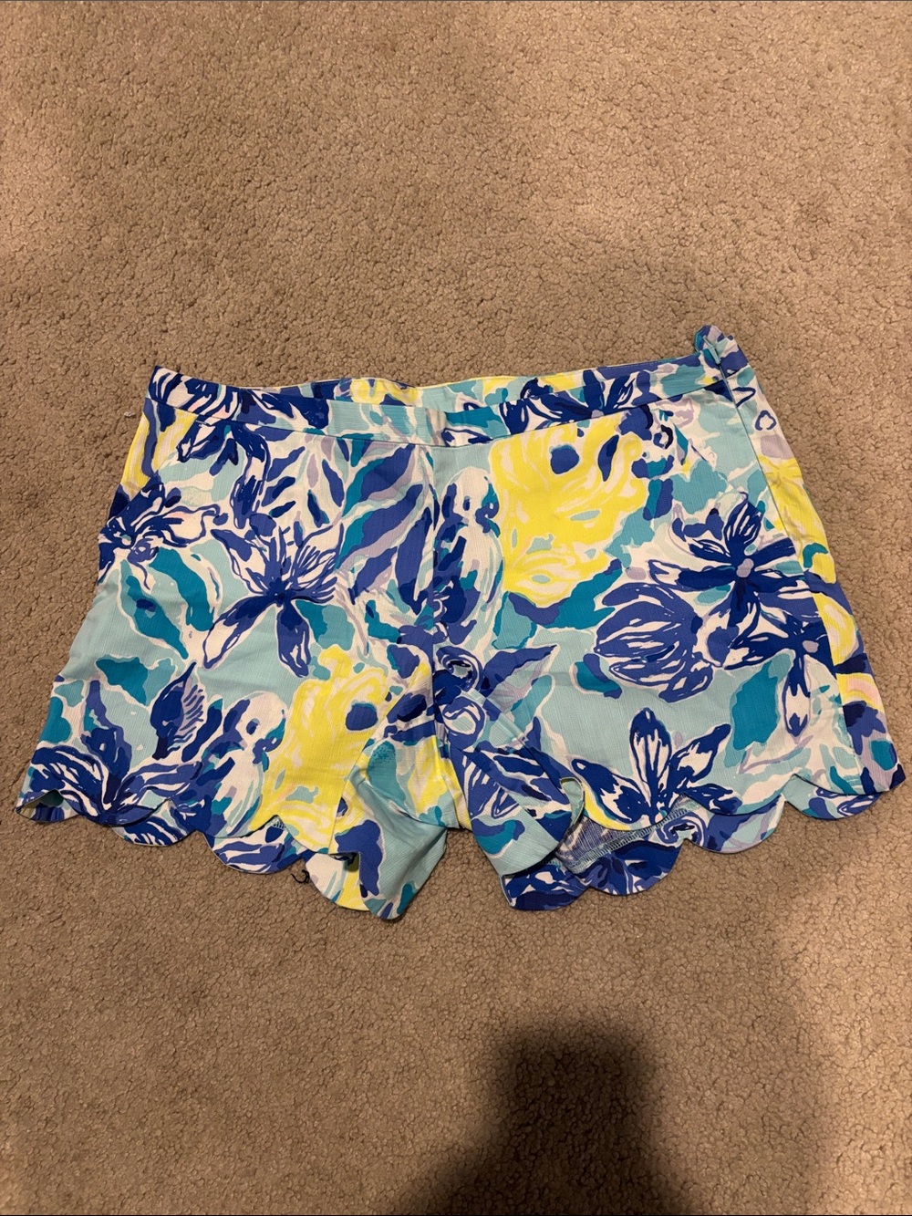 Lilly Pulitzer Blue Multi Floral Scalloped Shorts
